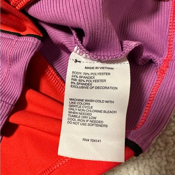 DSG Tank & Leggings Bundle Momentum High Rise 7/8 Performance Mock Neck Crop - Picture 13 of 16